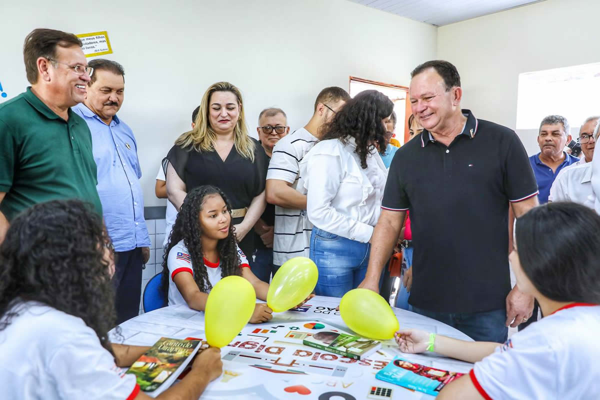 Governador lana campanha de multivacinao e entrega benefcios e ...