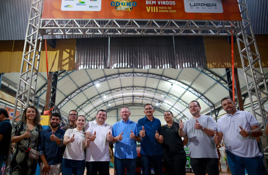 Governador Carlos Brandão acompanha fortalecimento da cadeia do couro em Ribeirãozinho e entrega de ações em Davinópolis
